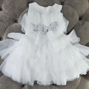 Elegant White Tulle Kids Dress with Silver Bow